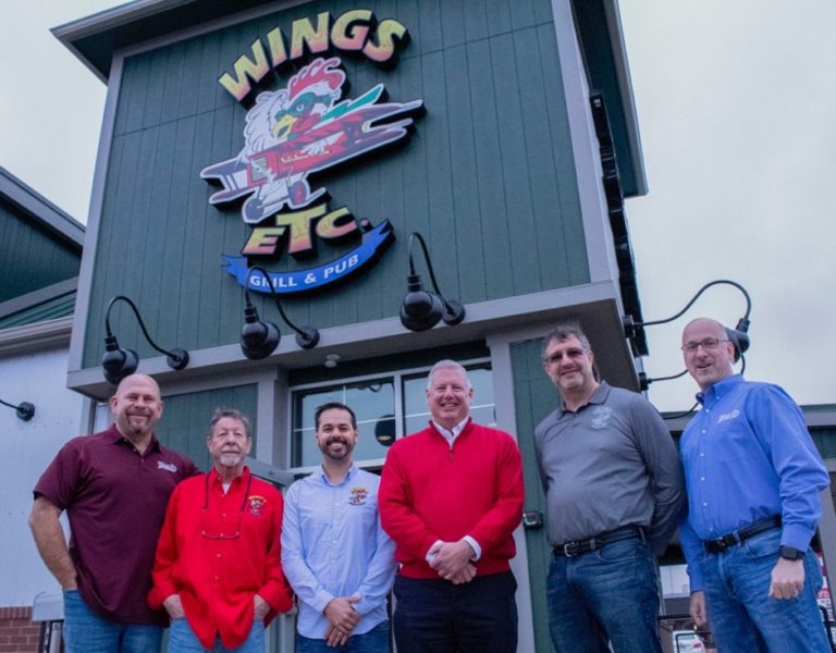 Wings Etc. Marion officially opens its doors Wings Etc. Franchise